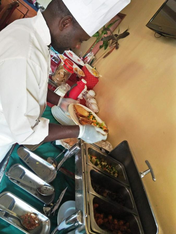 Bomen Hotel Isiolo Екстериор снимка
