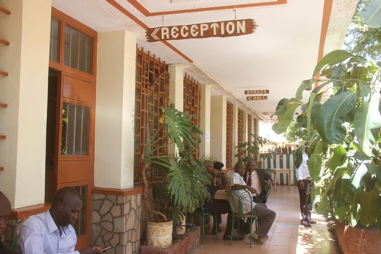 Bomen Hotel Isiolo Екстериор снимка