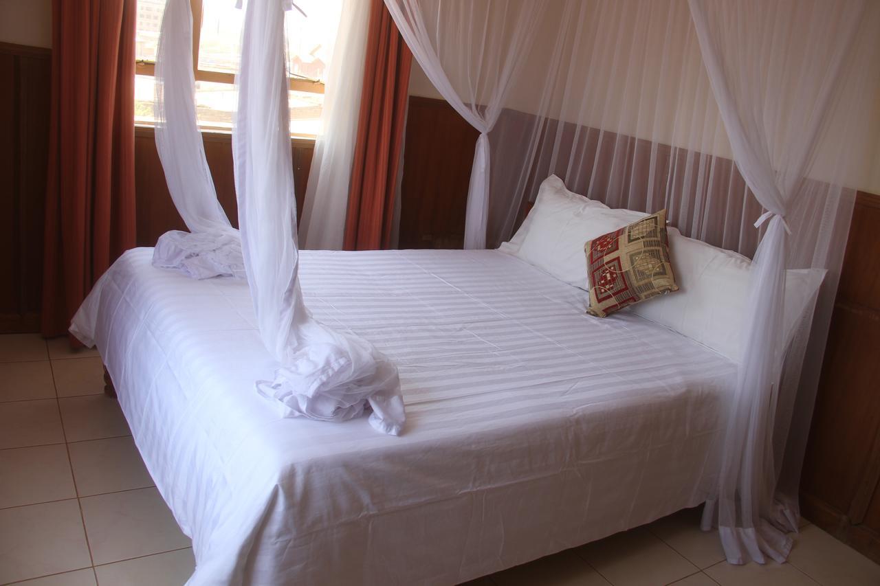 Bomen Hotel Isiolo Екстериор снимка