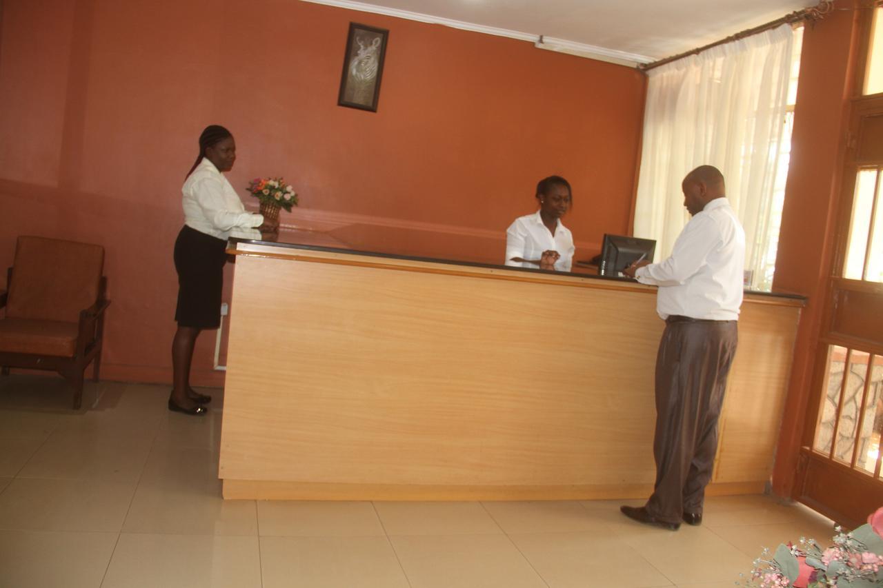 Bomen Hotel Isiolo Екстериор снимка