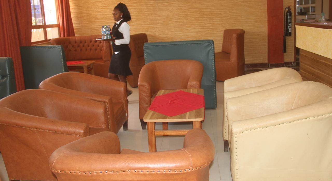 Bomen Hotel Isiolo Екстериор снимка