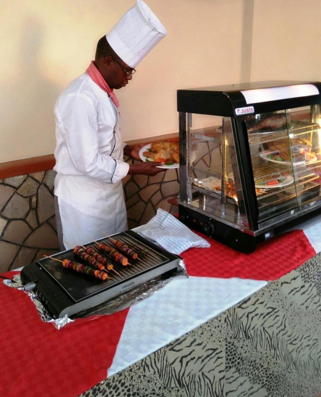 Bomen Hotel Isiolo Екстериор снимка